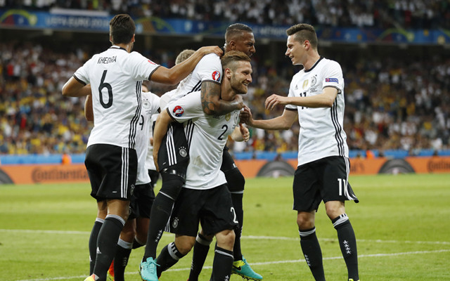 德国2-0乌克兰,穆斯塔菲、小猪破门,诺伊尔神扑