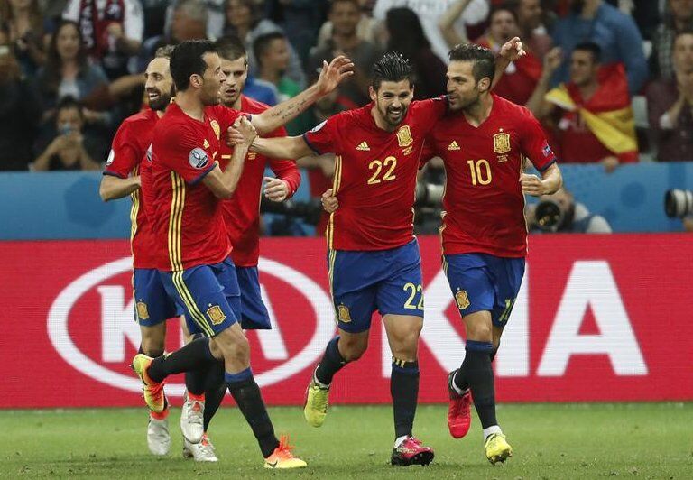 半场战报:西班牙2-0土耳其 - 足球第一门户|懂球