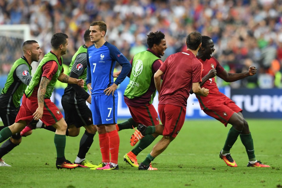 欧洲杯葡萄牙夺冠之路 oYYBAFeExkKAD-DOAAJuy1WkalQ605.jpg