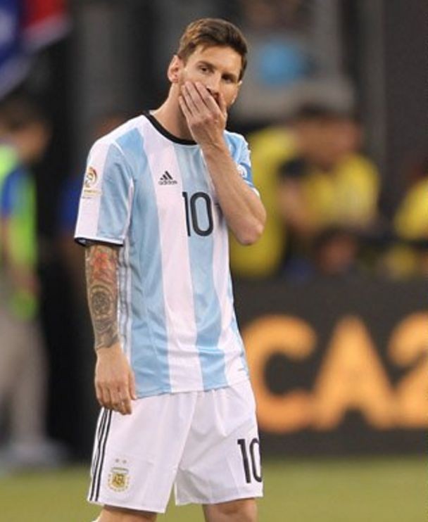 阿根廷模特:梅西在床上像死人 - 足球第一门户