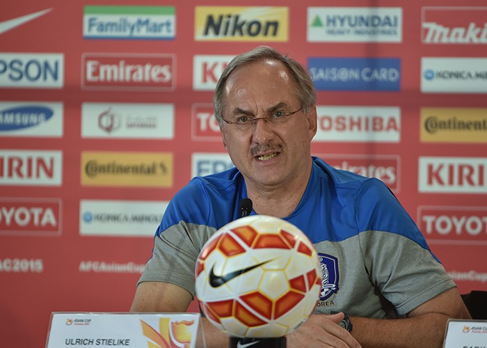 国足vs韩国前瞻:勇气、信念、铁血 - 足球视频|