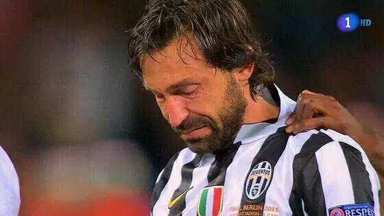 一歌一人:绿茵场上的艺术家,皮尔洛 - 足球视频