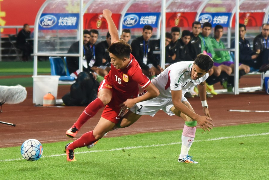 半场战报:U19中国0-2伊朗U19 - 足球第一门户