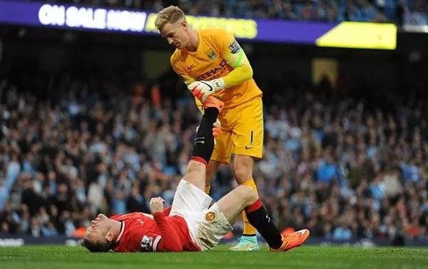 足球运动中小腿抽筋的简单介绍与处理