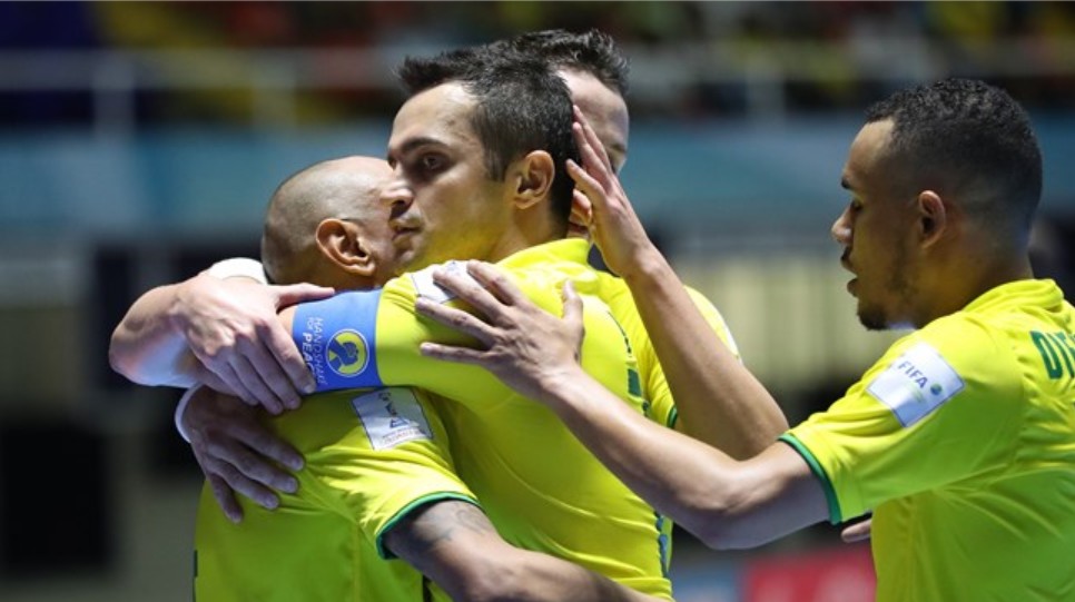 五人制世界杯巴西15-3横扫莫桑比克晋级,法尔