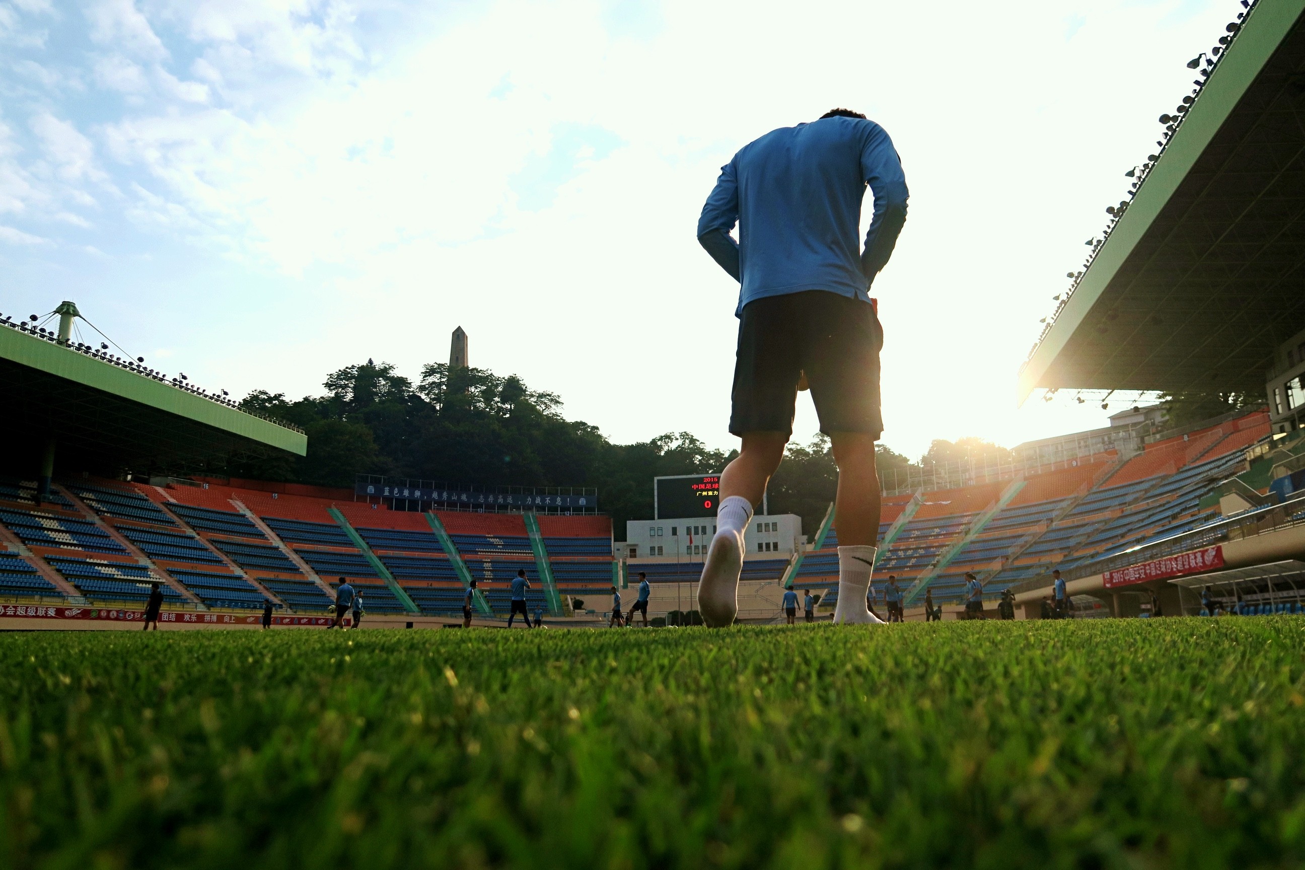 秀山情怀︱守望者--越秀山的讲波佬 - 足球视