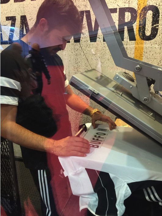 爱情与信仰的交织,一位蒂尼的蜜月朝圣记 (Da