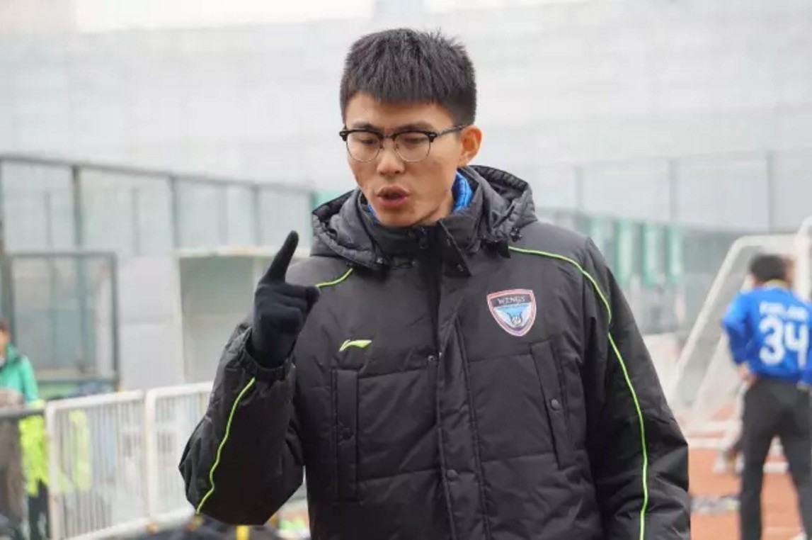 青少年足球教育中的学院派 - 足球视频|足球视