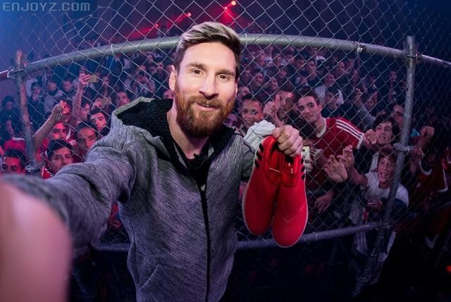 梅西又有新鞋啦!阿迪达斯发布红色警戒Messi 16球鞋 - 足球视频|足球视频集锦|懂球帝