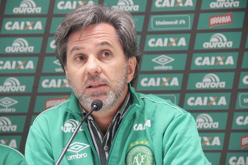 恩斯全队介绍:后卫曾效力江西联盛,多人曾在亚