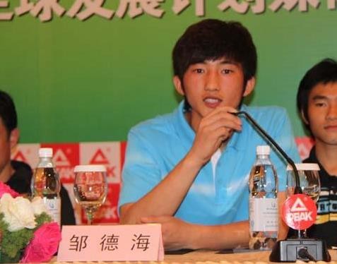 第一年亮相中超就入选国家队,绿城门神用实力