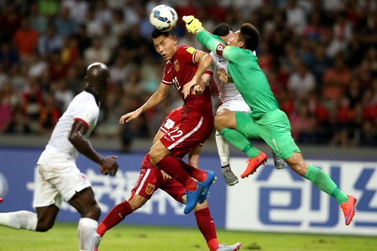 香港东方队门将:期待对阵恒大 战平国足很兴奋