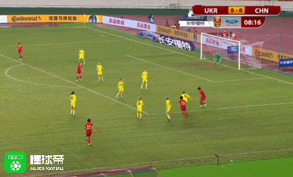 精彩控球,高晨马赛回旋后射门偏出