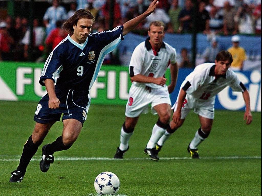 巴蒂斯图塔怎么样 巴蒂斯图塔球星卡哪款好