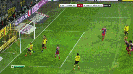 加盟拜仁后,诺伊尔在德甲已经完成100场零封对手