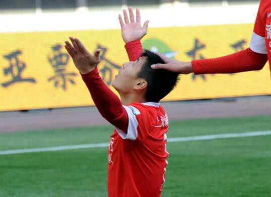 武磊是不是中国最好的球员?他这项进球纪录连