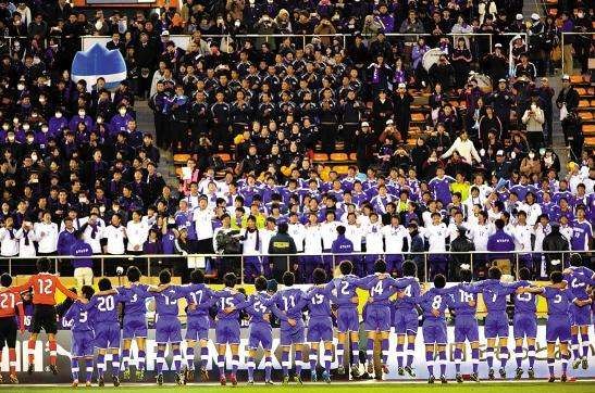 中国兴建足球特色学校 国外如何发展青少年足