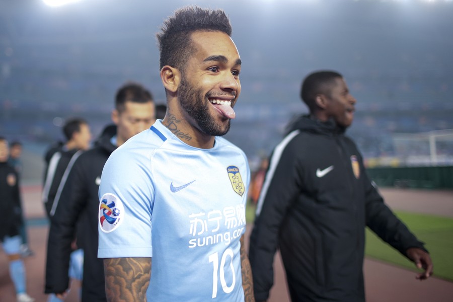 比赛图集:江苏苏宁取胜,进球功臣特谢拉领衔赛