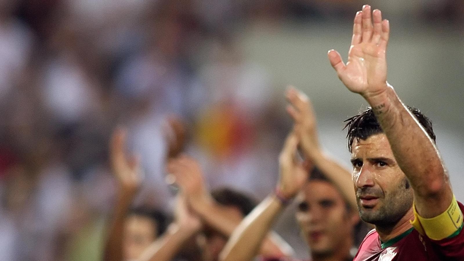 菲戈在巴萨:从英雄和队长,到犹大和叛徒 - 足球