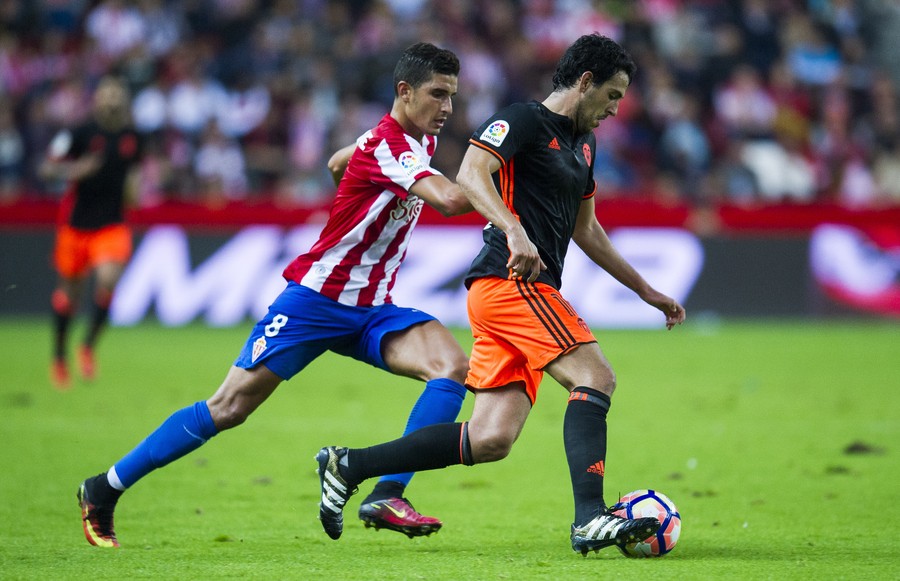 足彩小数据:蝙蝠主场势头正盛,希洪保级雪上加