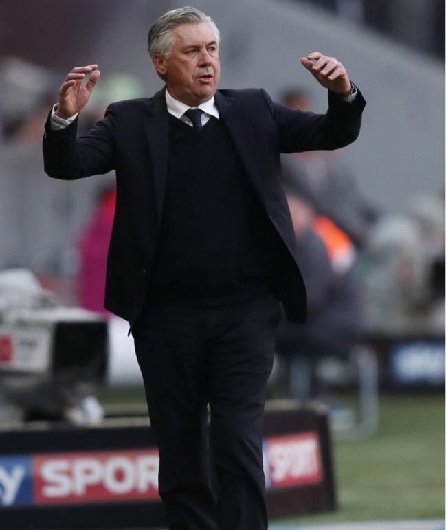 安切洛蒂:拜仁对阵皇马的最强武器 - 足球视频