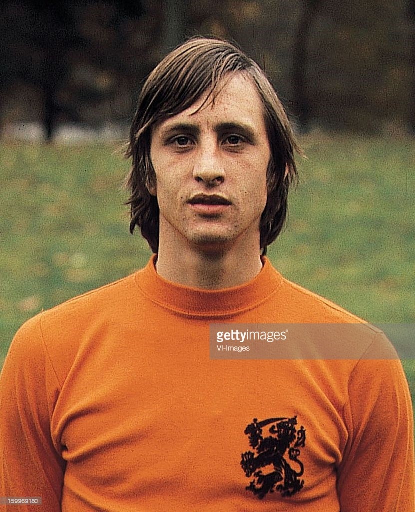 草上翩跹,我自清源--评克鲁伊夫自传《我的转身》 - 足球视频|足球视频集锦|懂球帝