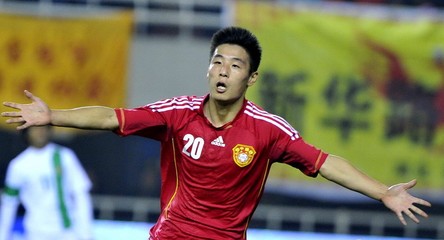 武磊八场未进球仍得里皮信任,中伊大战能否打