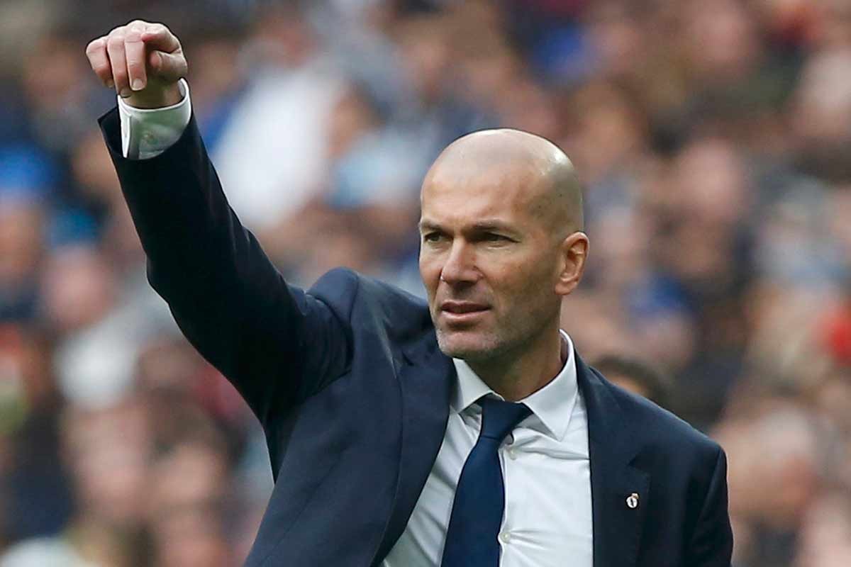 齐达内回应皮克言论:皇马是家伟大又严肃的俱