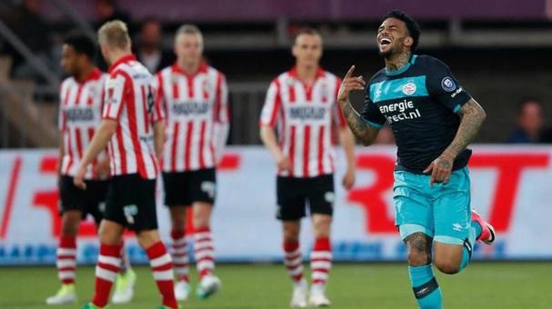 荷兰球员综述:范佩西首发进球 - 足球视频|足球