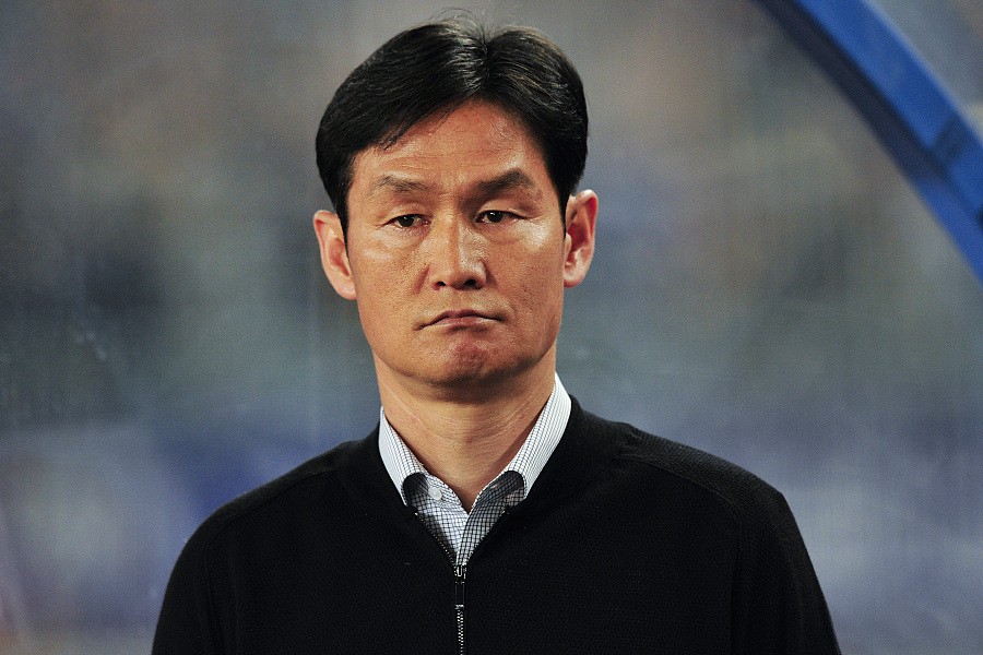 防守形同虚设,进攻全靠单打独斗,苏宁必须做出