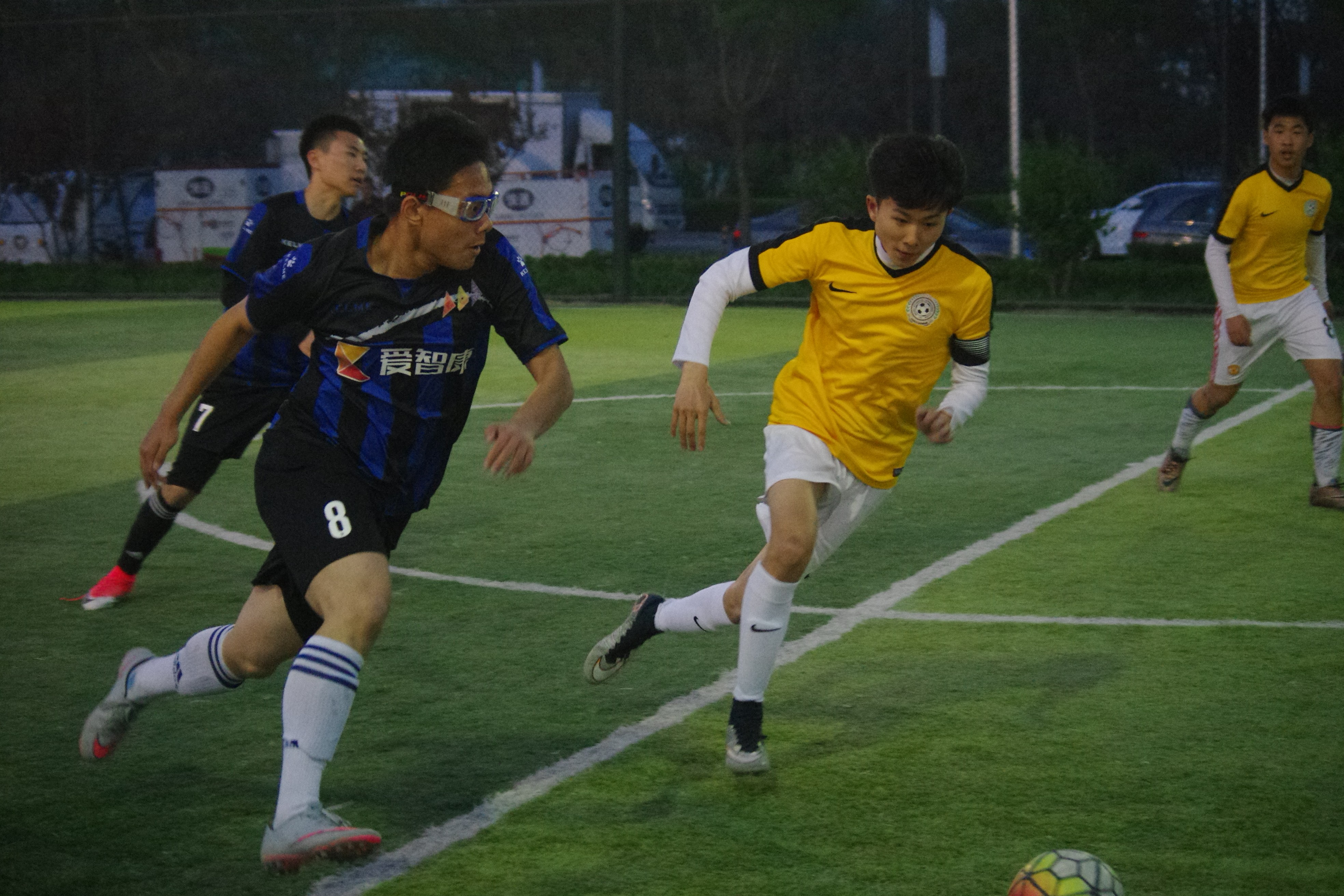 不一样的青春--17岁女生自办高中校际联赛 - 专