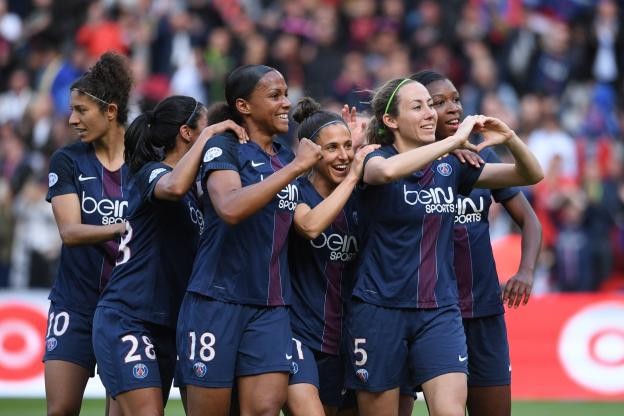 淘汰巴萨,巴黎女足进欧冠决赛 - 专业权威的足