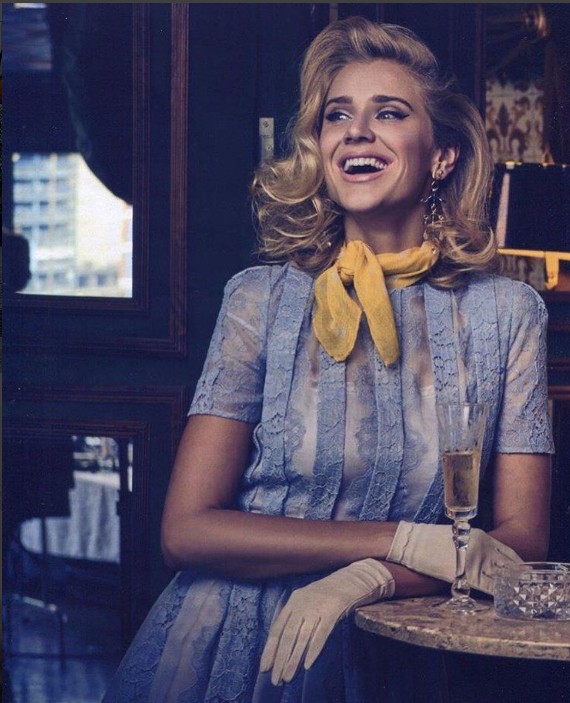 球色怡人:大罗的巴西名模女友赛琳娜 - 专业权