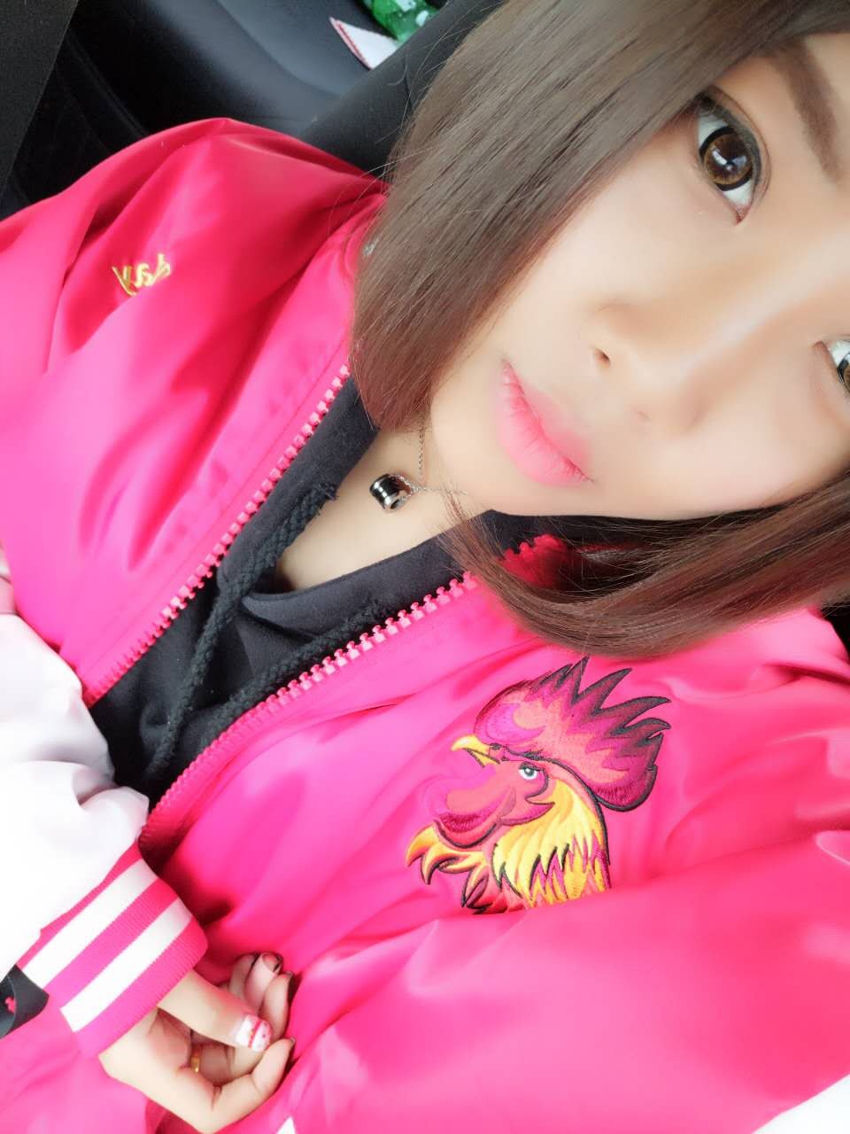 女球迷采访:超爱张修维的权健球迷张童 - 专业