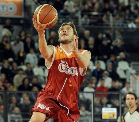 重温经典歌曲--《罗马队歌》(一个人·一座城)