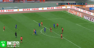 费尔南多左脚推射,石笑天倒地扑出