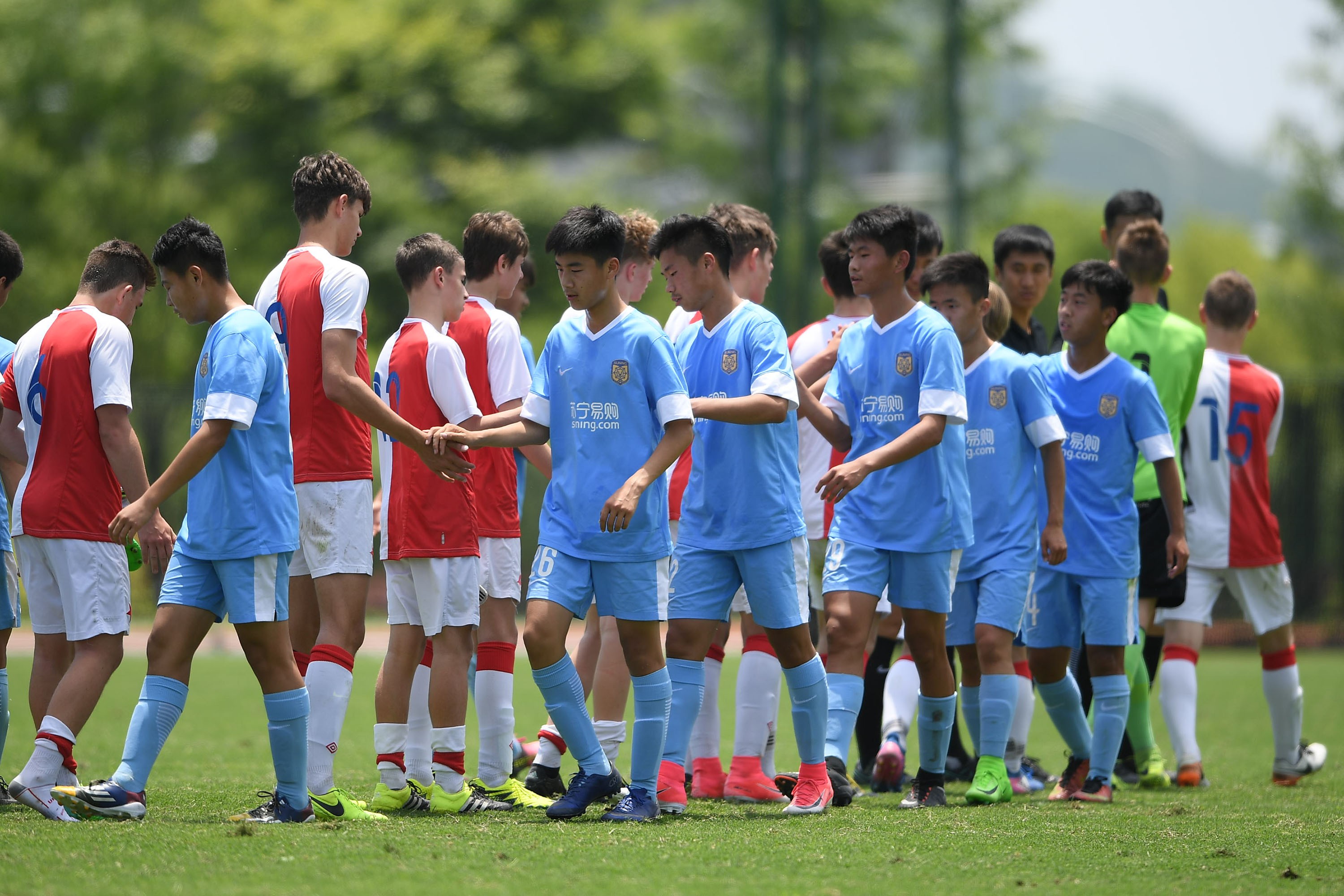 重视青训,苏宁每年送梯队出国 - 专业权威的足