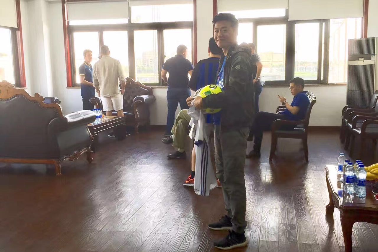 罗纳尔多足球学校落户国金,桑巴足球走进上海