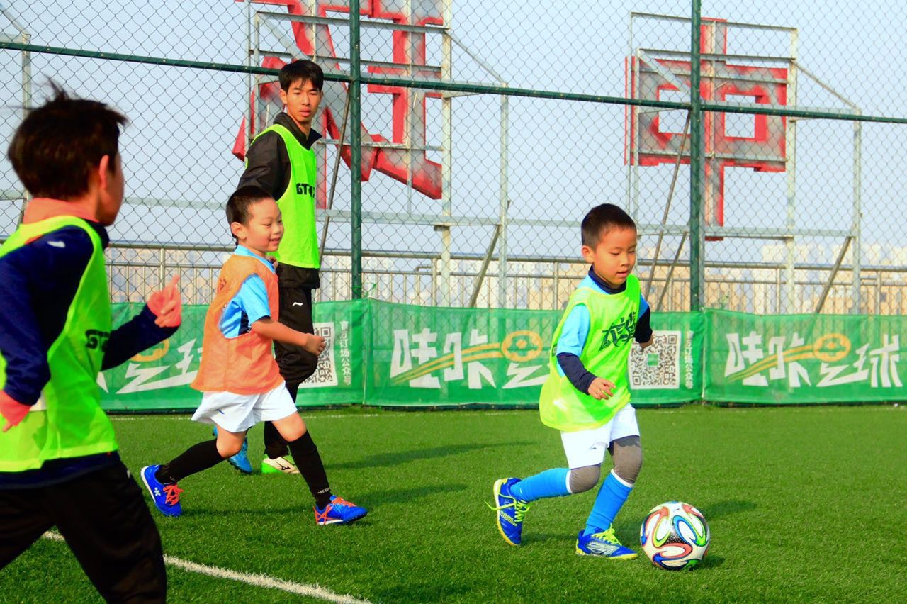 球童观点:关于中国青训的几点思考 - 足球视频