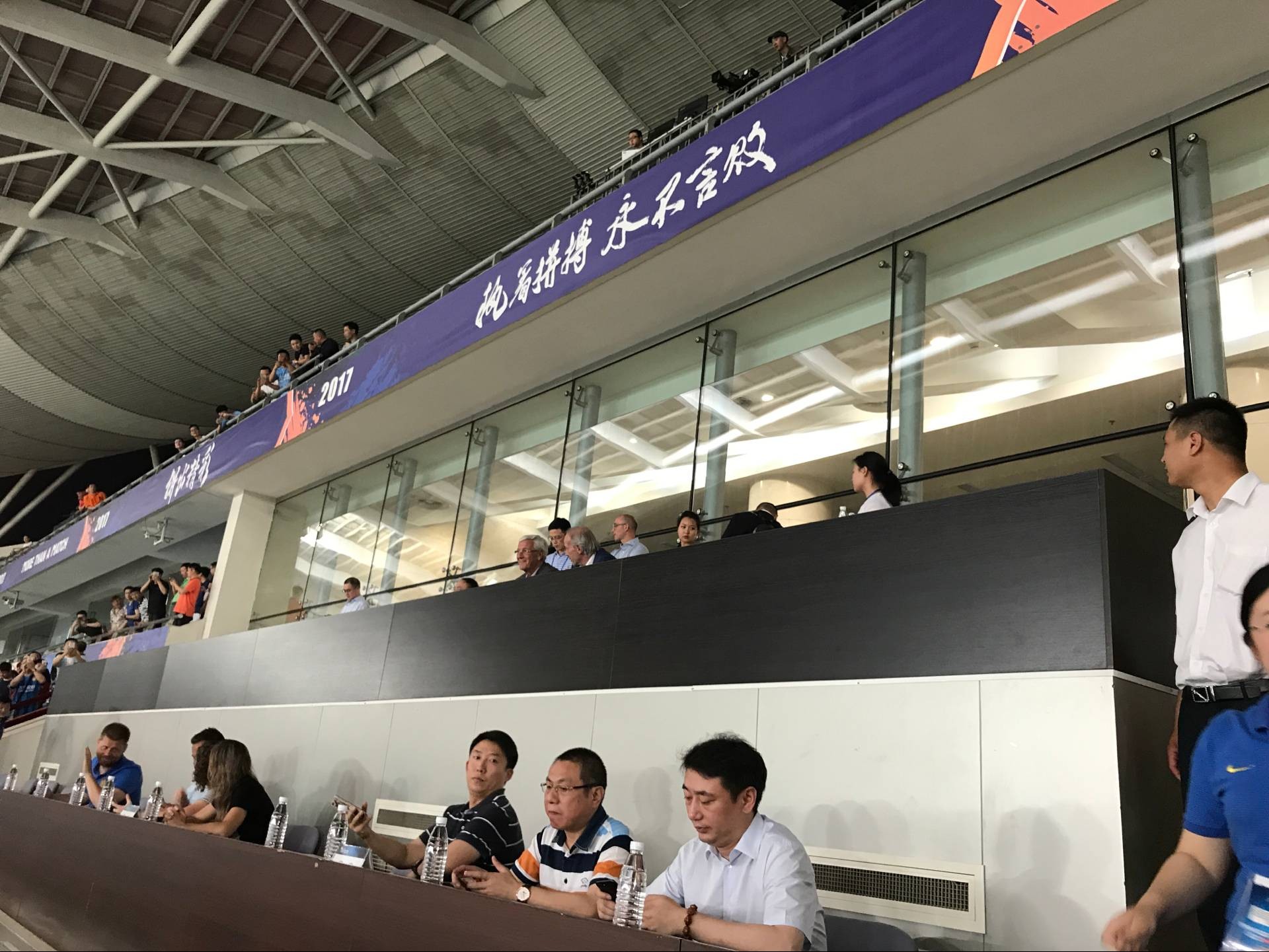 不缺席,里皮观战苏宁vs上港 - 专业权威的足球网