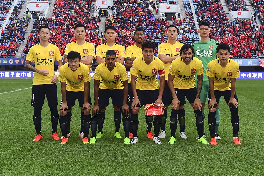 恒大定位球进攻效率提升,单后腰防守仍有漏洞