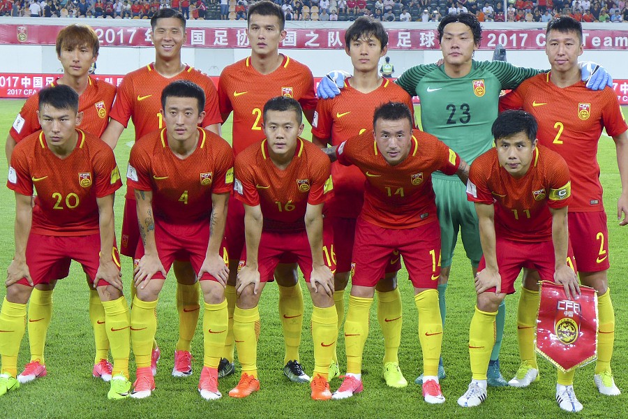 国足大胜菲律宾不足喜,新人闪光才刺激 - 专业