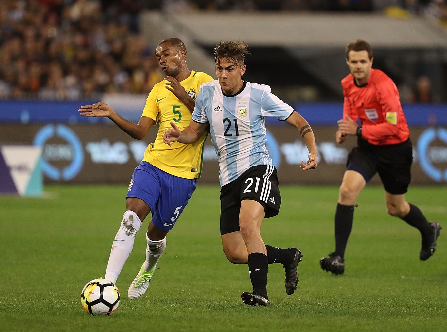 图集:阿根廷1-0巴西,两队刺刀见红拼抢毫不留情