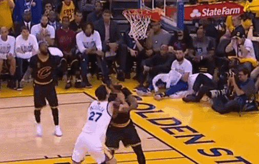 不说足球:NBA总决赛骑士胜勇士,总比分扳成1