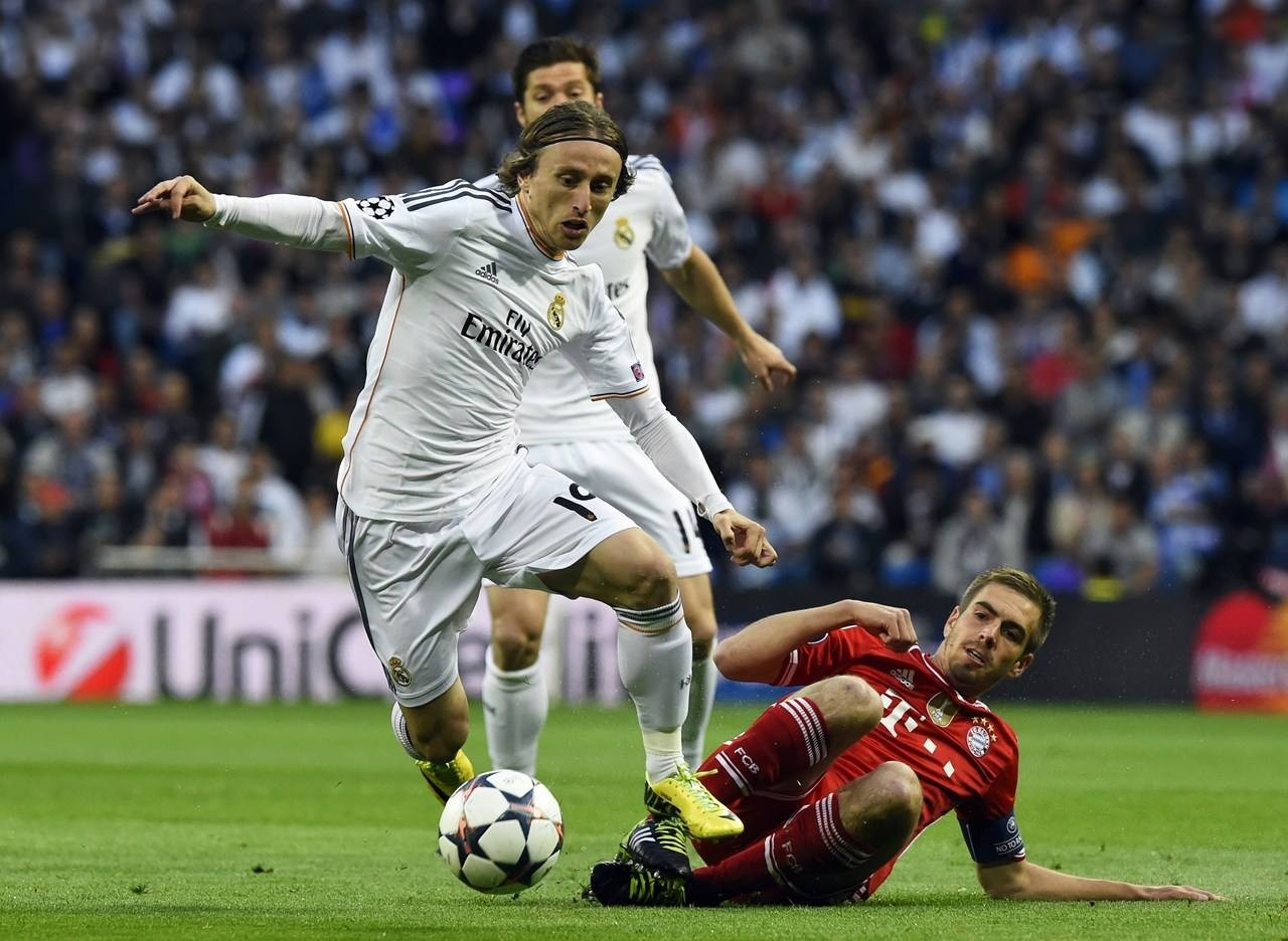 是时候一战了:梦三巴萨与12冠皇马,谁才是新世