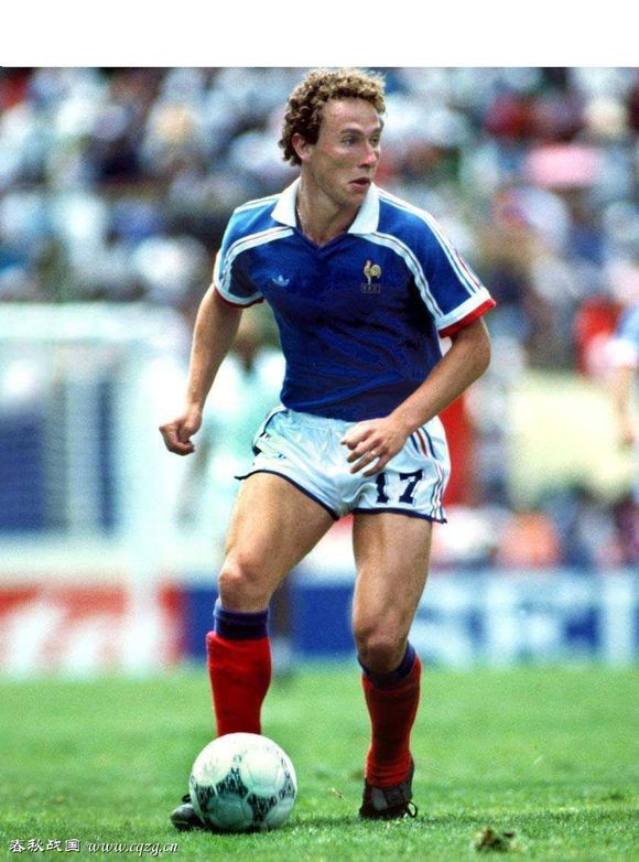 90年代谁才是最伟大的前锋? - 足球视频|足球视