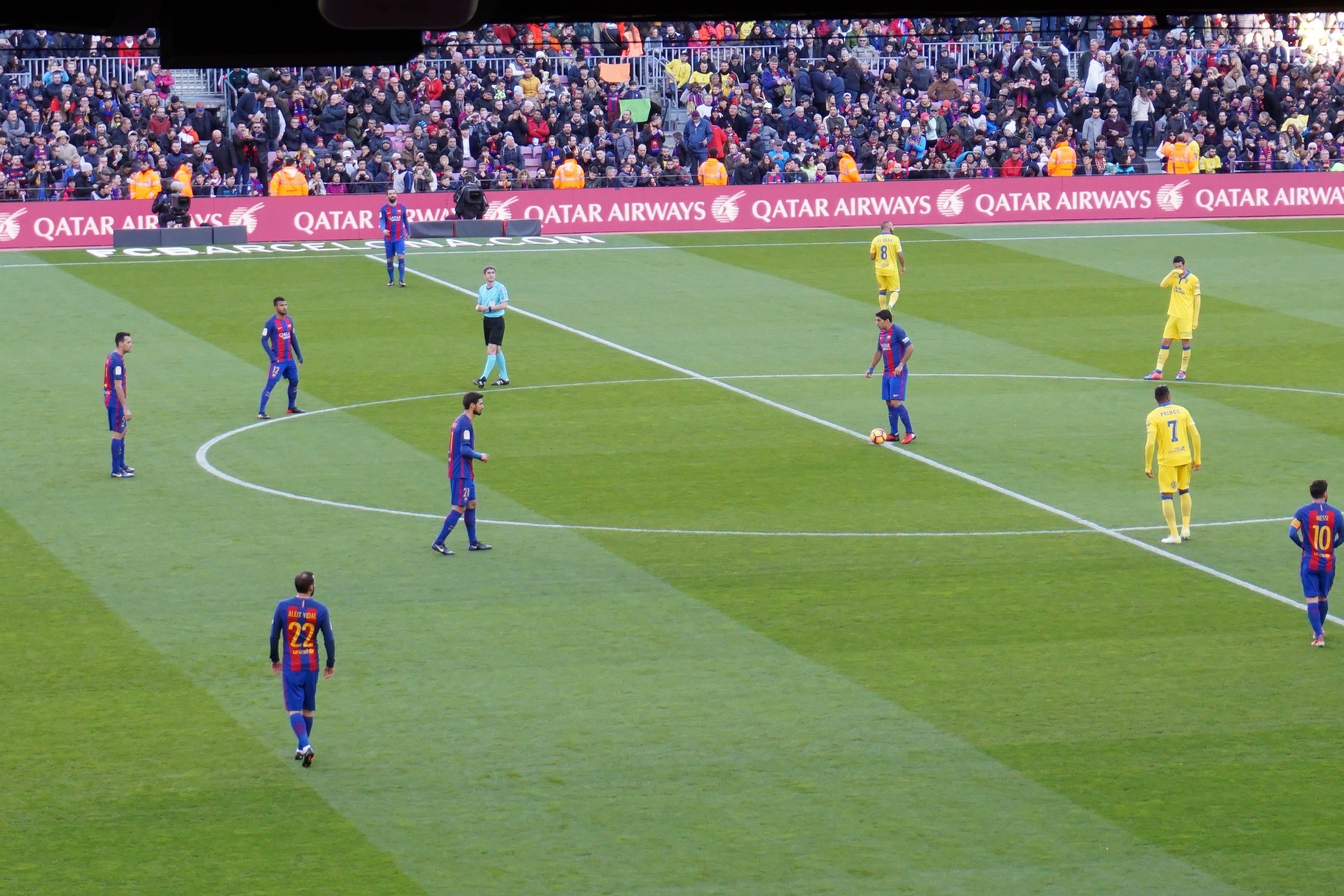 巴塞罗那看球记 - 足球视频|足球视频集锦|懂球