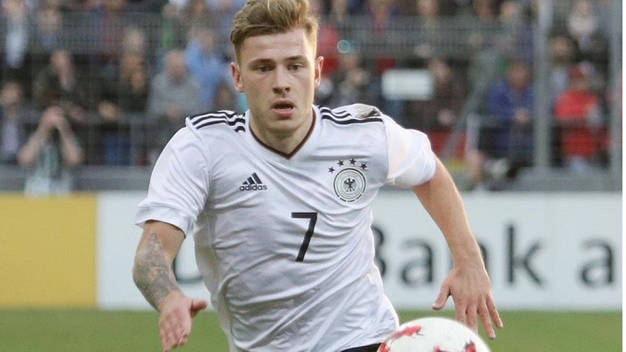 动态:迈尔当选德国队欧青赛首战最佳球员 - 丹