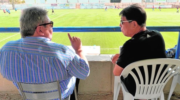 西班牙足协叫停洛尔卡转让,徐根宝寻帅锁定3大