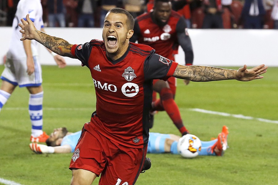 美职联百科全书:东西季后赛形势大不同 - 洛杉矶银河|芝加哥火焰|达拉斯FC|奥兰多城|纽约城|杰拉德|施魏因斯泰格|皮尔洛|比利亚|德罗巴|乔文科|卡卡|足彩|懂球帝